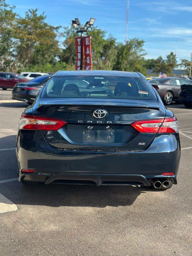 2018 TOYOTA CAMRY